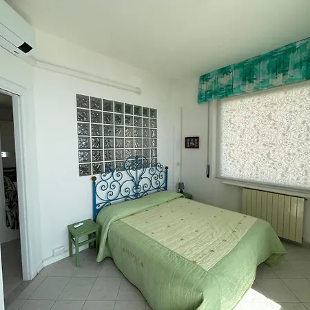 Terrazza Pietra Blu Apartment *