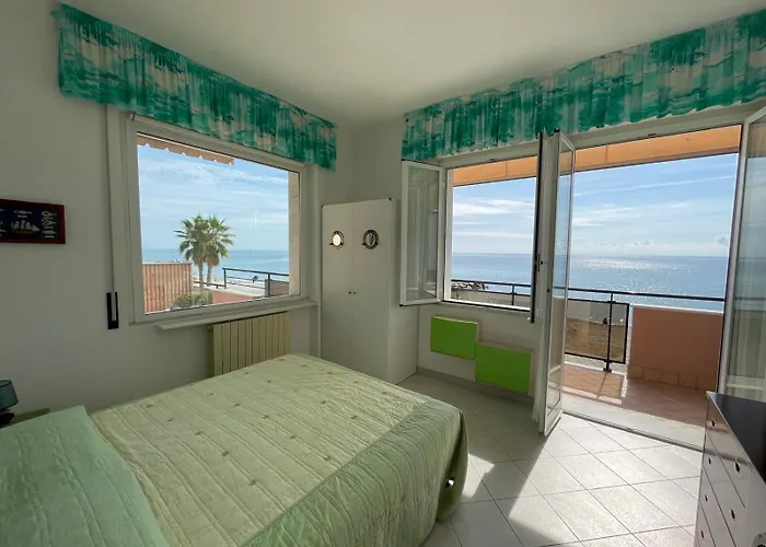 Terrazza Pietra Blu Apartman Pietra Ligure